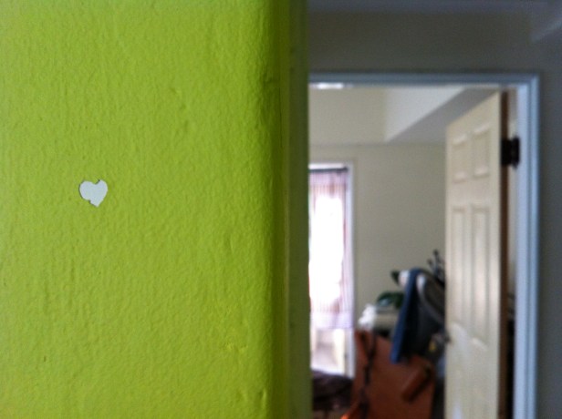 We stayed at Josie's when we went down to Taichung, and I thought this heart chip in the paint was absolutely perfect.